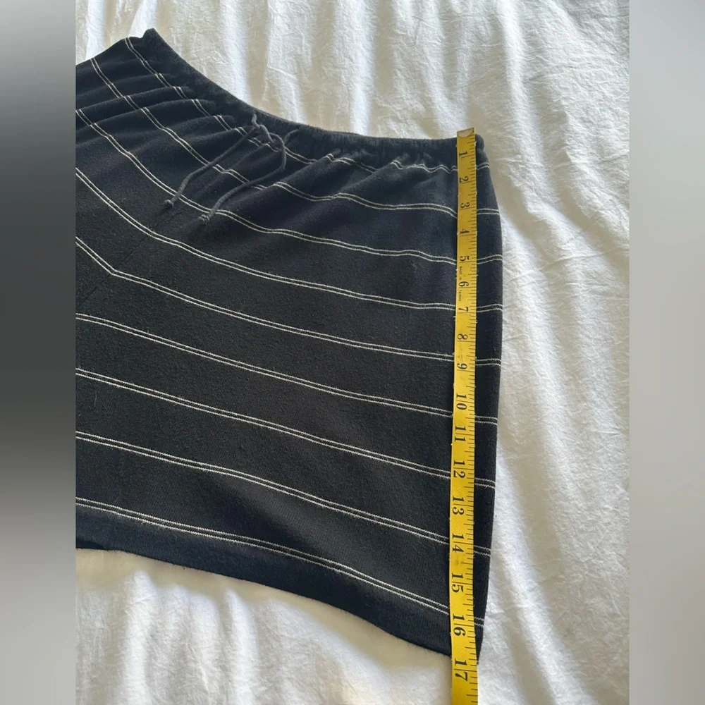 Vince black casual shorts, size large - Picture 11 of 14